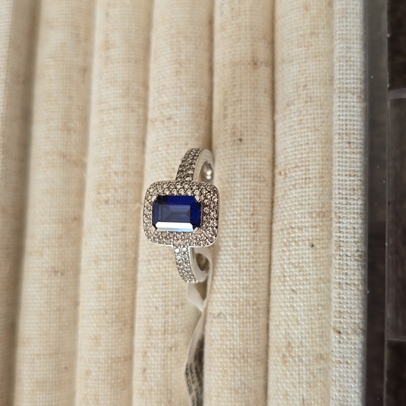KOHL'S BRAND STERLING SILVER BLUE & WHITE LAB CREATED SAPPHIRE RING SIZE 7 - Picture 3 of 16